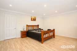 11 Walseley Cres, Gledswood Hills NSW 2557, Australia