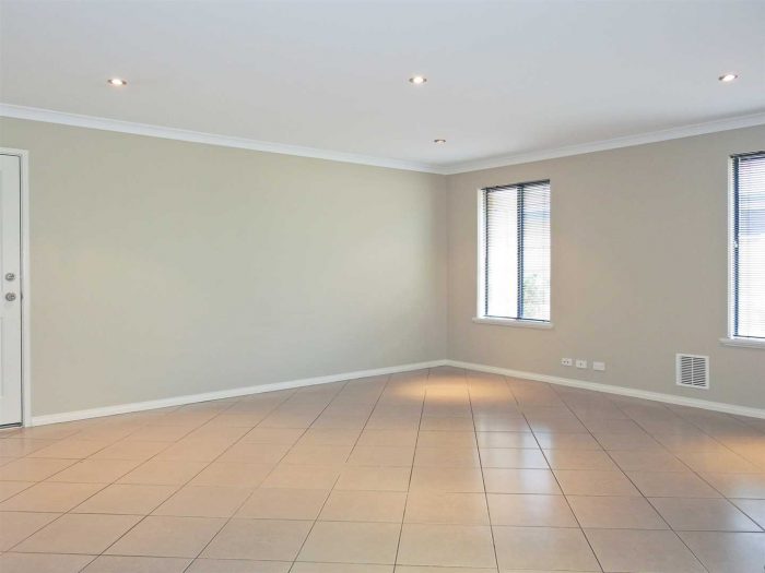 16 Grandis Way, Yakamia WA 6330, Australia