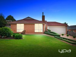 48 Clifton Dr, Bacchus Marsh VIC 3340, Australia