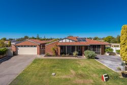 5 Milne Ct, Ocean Reef WA 6027, Australia