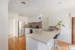 Unit 3/1 Hennessy St, Chadstone VIC 3148, Australia