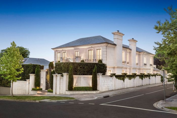 28 Hopetoun Rd, Toorak VIC 3142, Australia