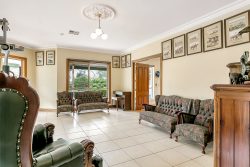 7 Ancell Ct, Valley View SA 5093, Australia