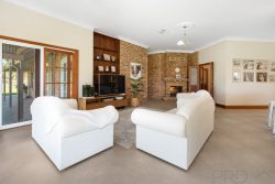 7 Walter Parade, Black Hill NSW 2322, Australia