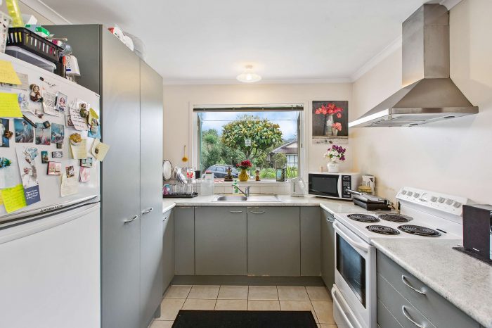 21B Chelmsley Avenue, Henderson, Waitakere City, Auckland, 0612, New Zealand