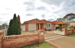 15 Berthong St, Young NSW 2594, Australia