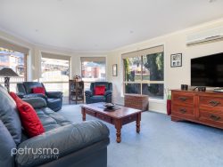 136 Branscombe Rd, Claremont TAS 7011, Australia