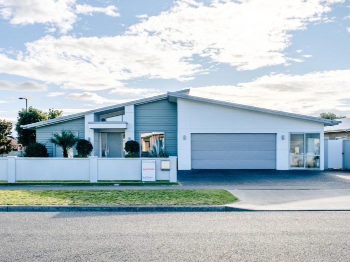 2 Fisher Place, Riverdale, Gisborne, 4010, New Zealand