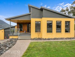 50 Churinga Waters Dr, Old Beach TAS 7017, Australia