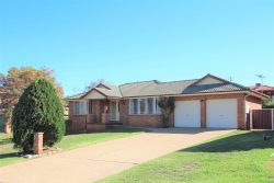 24 Jim Anderson Ave, Young NSW 2594, Australia