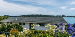 13 Kennedy Point Road, Surfdale, Waiheke Island, Auckland, 1081, New Zealand