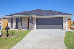 26 Greenwich Ave, Pimpama QLD 4209, Australia