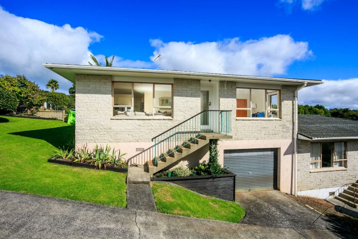1/32 Shanaway Rise, Hillcrest, North Shore City, Auckland, 0627, New Zealand