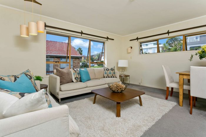 1/32 Shanaway Rise, Hillcrest, North Shore City, Auckland, 0627, New Zealand