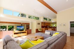 16 Calder Cl, Vincentia NSW 2540, Australia