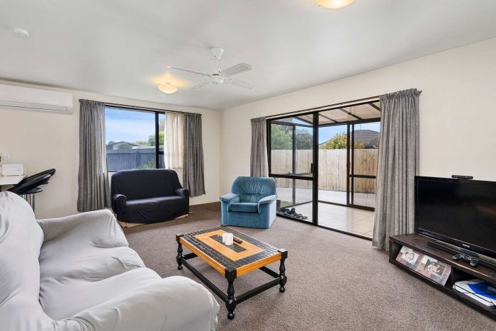 1/27 Aberfoyle Place, Parklands, Christchurch City, Canterbury, 8083, New Zealand