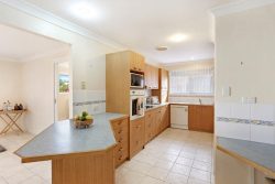 16 Barellan Ave, Buddina QLD 4575, Australia