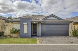 3 Elmsett Way, Girrawheen WA 6064, Australia