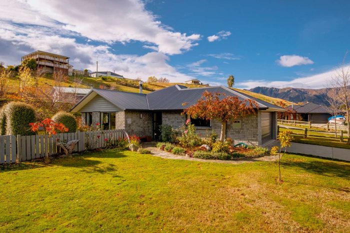 39 Hewson Crescent, Lake Hawea, Wanaka, Otago, 9382, New Zealand