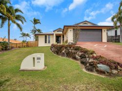 35 Kidston Ave, Rural View QLD 4740, Australia