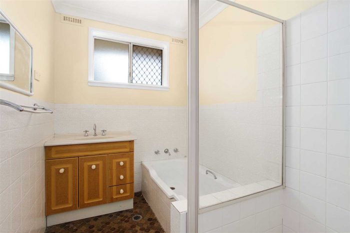 13 Edith St, West Tamworth NSW 2340, Australia