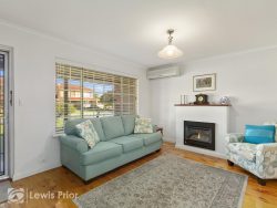 2/13 Evans Cres, Oaklands Park SA 5046, Australia