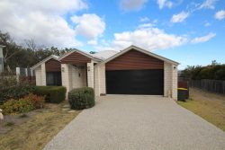 10 Maria Ct, Stanthorpe QLD 4380, Australia