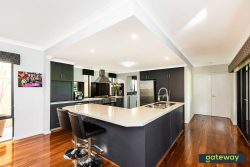 20 Glen Iris Dr, Jandakot WA 6164, Australia