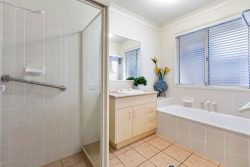 22 The Hermitage, Tweed Heads South NSW 2486, Australia