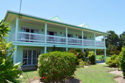 67 Taylor St, Tully Heads QLD 4854, Australia