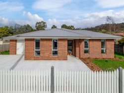 11 Emma St, Cygnet TAS 7112, Australia