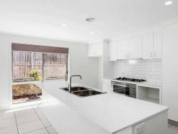 6/7 Murruba Pl, Jerrabomberra NSW 2619, Australia