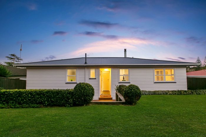 51b Vandeleur Avenue, Birkdale, North Shore City, Auckland, 0626, New Zealand