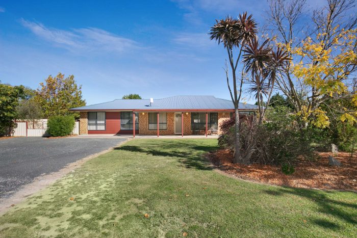 290 Falconer St, South Guyra NSW 2365, Australia