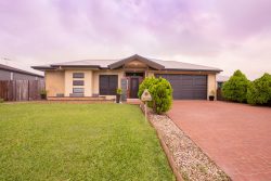 38 Reynolds Rd, Innisfail Estate QLD 4860, Australia