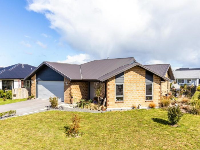 17 Huka Heights Drive, Rangatira Park, Taupo, Waikato, 3330, New Zealand