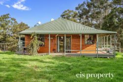 12 Walters Rd, Wattle Grove TAS 7109, Australia