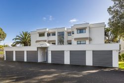 15e Puriri Avenue, Orewa, Rodney, Auckland, 0931, New Zealand