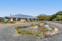 15 Powells Rd, Foster VIC 3960, Australia