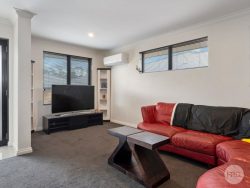 4/348 Redwood Rd, Kingston TAS 7050, Australia