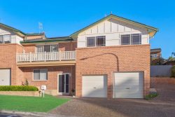 Unit 2/1 Tanner Pl, Kiama NSW 2533, Australia