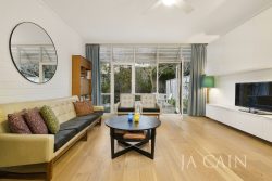 Unit 11/63 Wattle Rd, Hawthorn VIC 3122, Australia