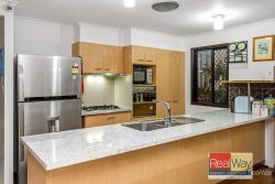 11 Ridge View Pl, Springfield Lakes QLD 4300, Australia