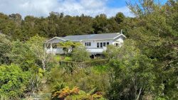 15 Charlett Point Road, Takaka, Tasman, Nelson / Tasman, 7110, New Zealand