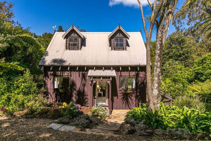 32 Eden Terrace, Onetangi, Waiheke Island, Auckland, 1081, New Zealand