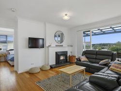 18 Frogmouth Ln, Primrose Sands TAS 7173, Australia