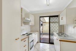 Unit 9/10 Melody Ct, The Palms, Warana QLD 4575, Australia