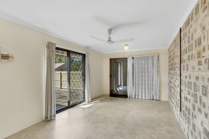 Unit 9/10 Melody Ct, The Palms, Warana QLD 4575, Australia