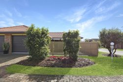 Unit 9/10 Melody Ct, The Palms, Warana QLD 4575, Australia