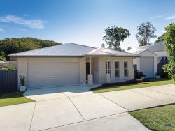 55 Bowline Cct, Corlette NSW 2315, Australia